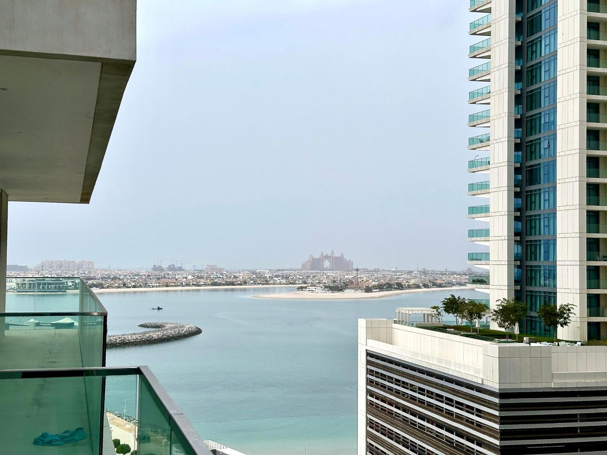 Lux Bnb I Sun Rise Bay I Palm & Sea View Apartment Dubai Exterior photo