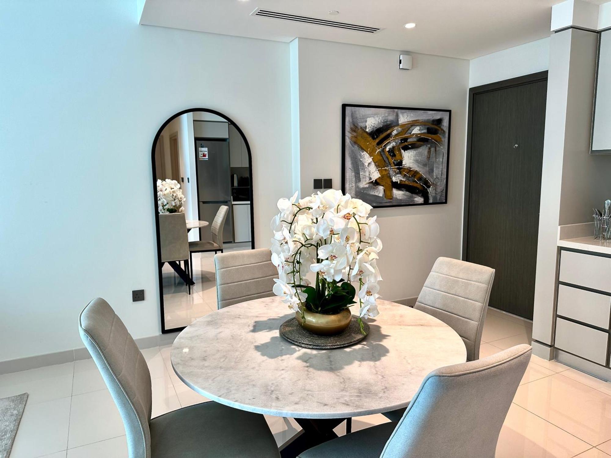 Lux Bnb I Sun Rise Bay I Palm & Sea View Apartment Dubai Exterior photo