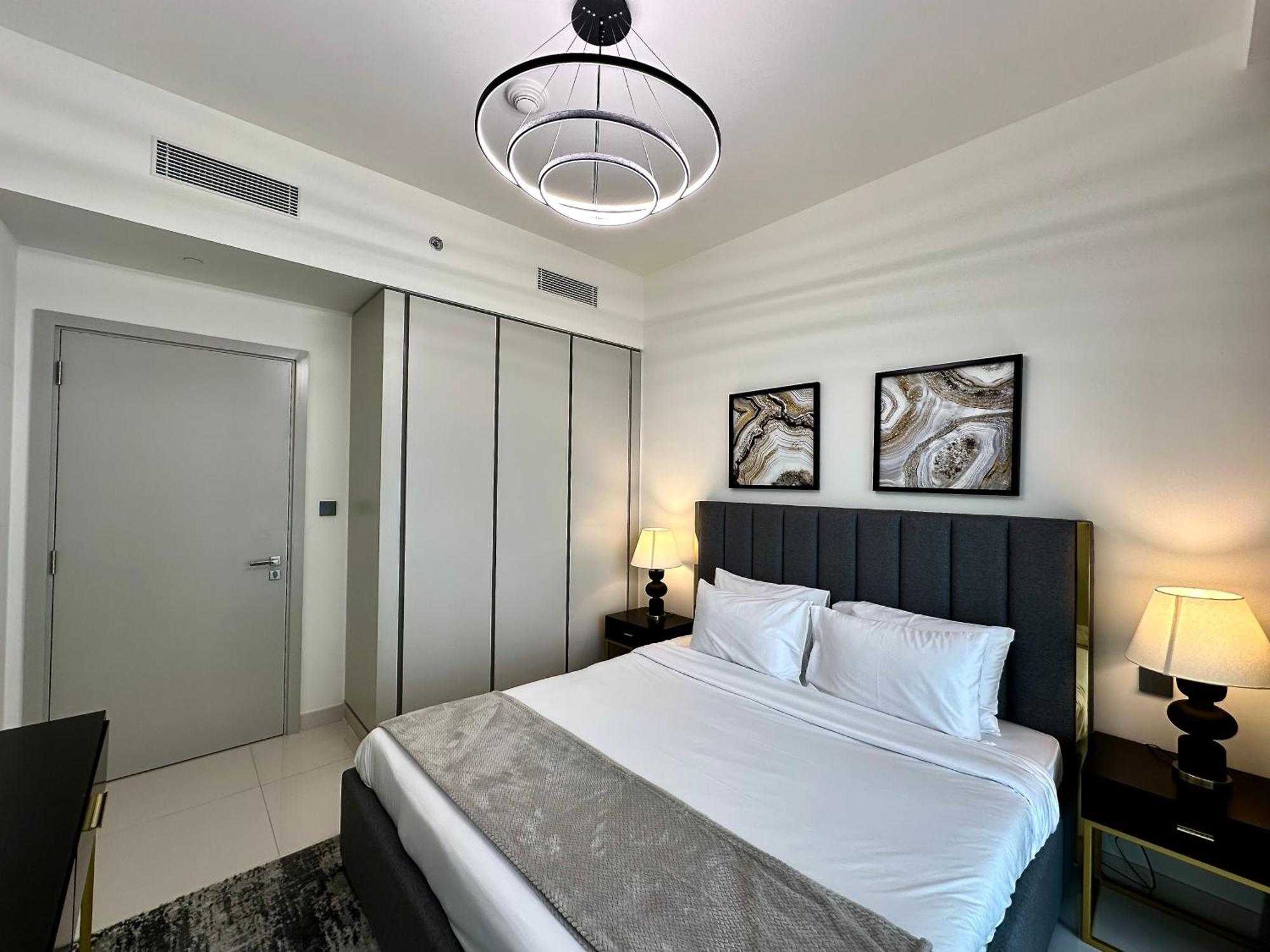 Lux Bnb I Sun Rise Bay I Palm & Sea View Apartment Dubai Exterior photo